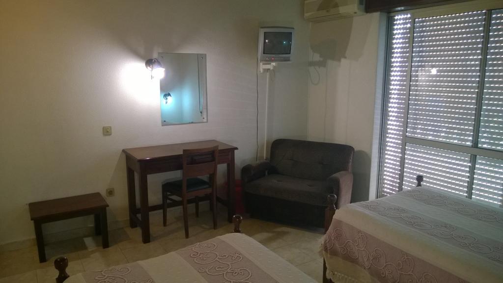 Hôtel Residencial Gabriel à Santiago do Cacém Chambre photo