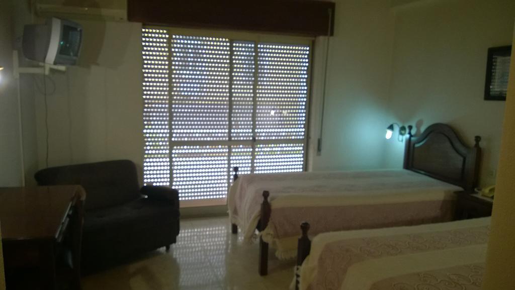 Hôtel Residencial Gabriel à Santiago do Cacém Chambre photo